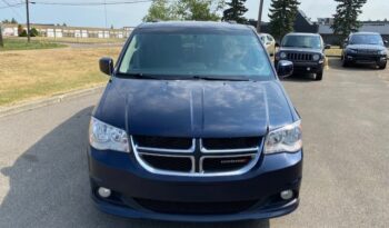 2016 Dodge Grand Caravan / Fully Loaded / Extra Tires / Remote full