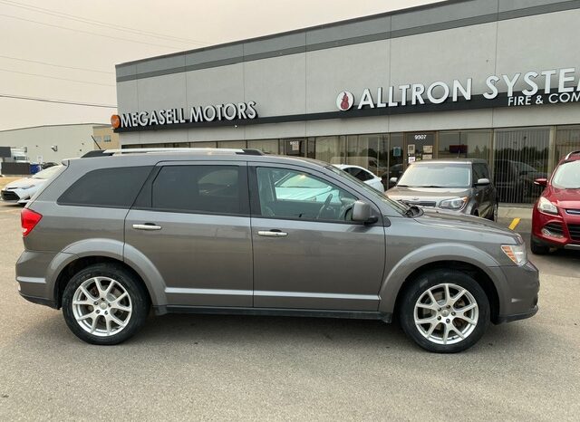 2013 Dodge Journey RT AWD / 7 Seater / Extra Tires  and Rims full