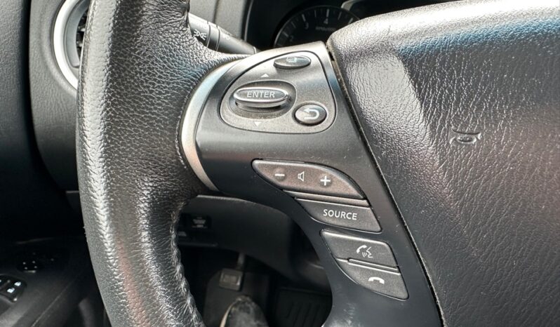 2015 Nissan Pathfinder SV 4WD full